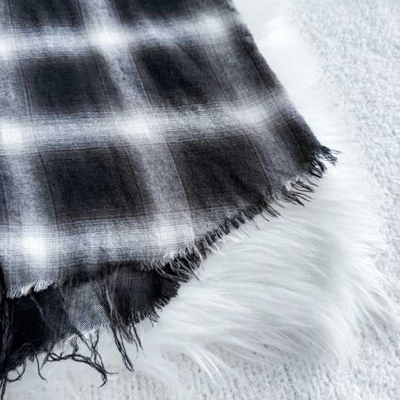 Hudson Oversized Flannel Button Down Shirt Raw Hem Distressed Plaid Black Gray - Picture 6 of 12